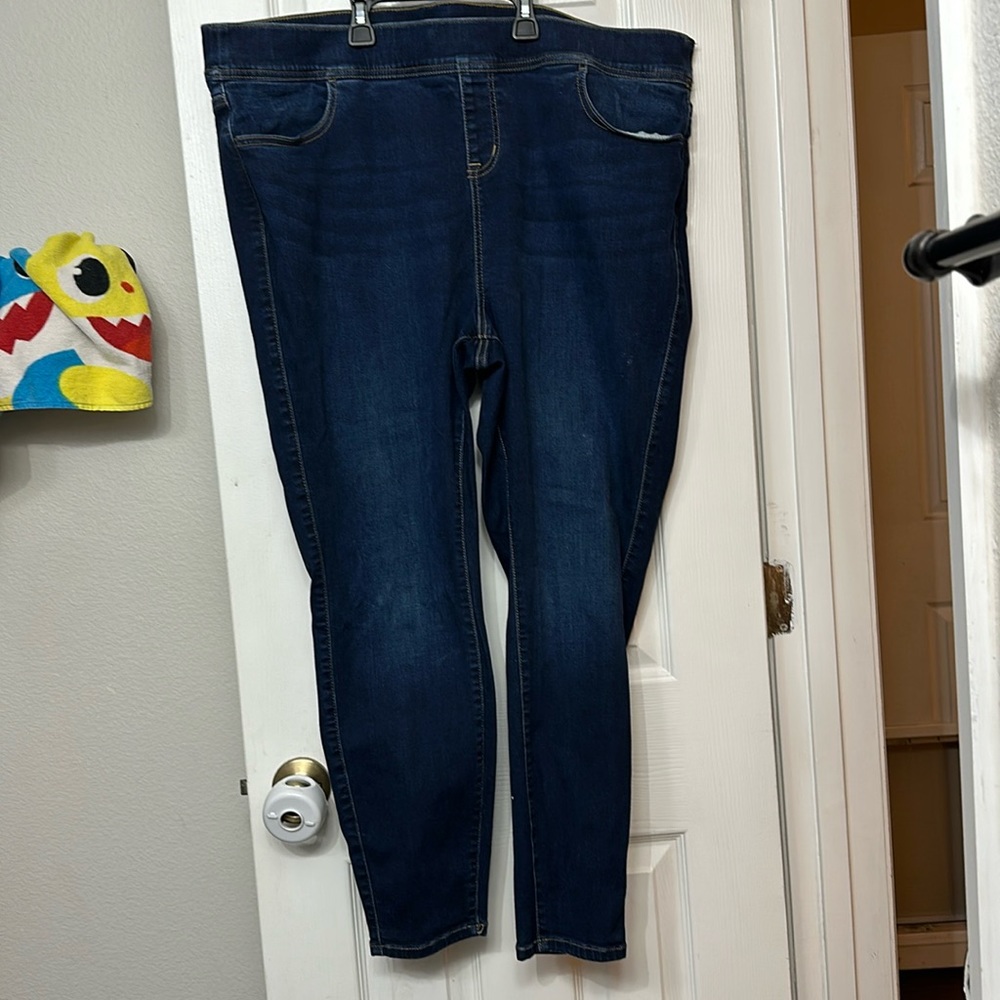 Torrid Lean Jean Skinny Super Soft Mid-Rise Jean